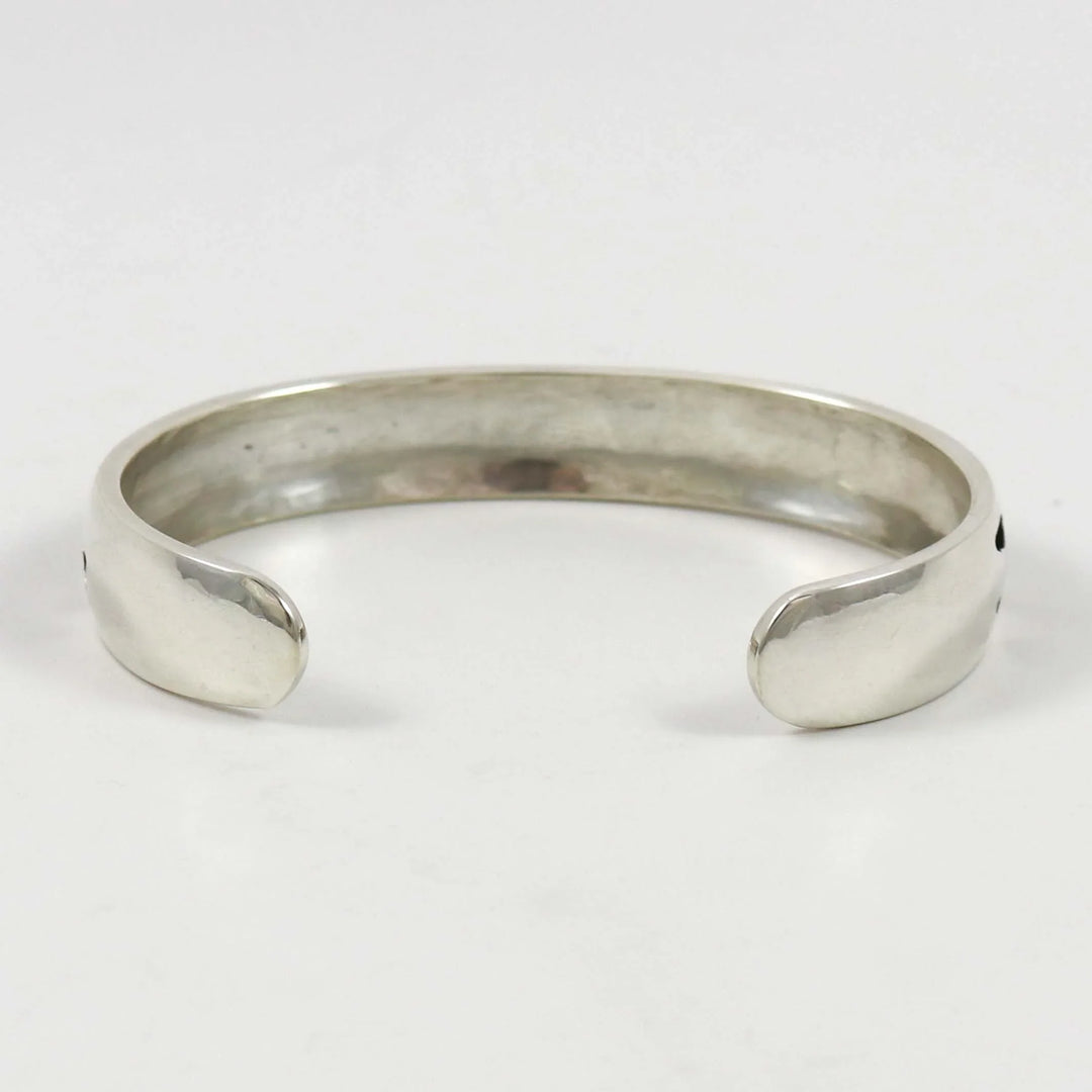 Trickling Water Cuff