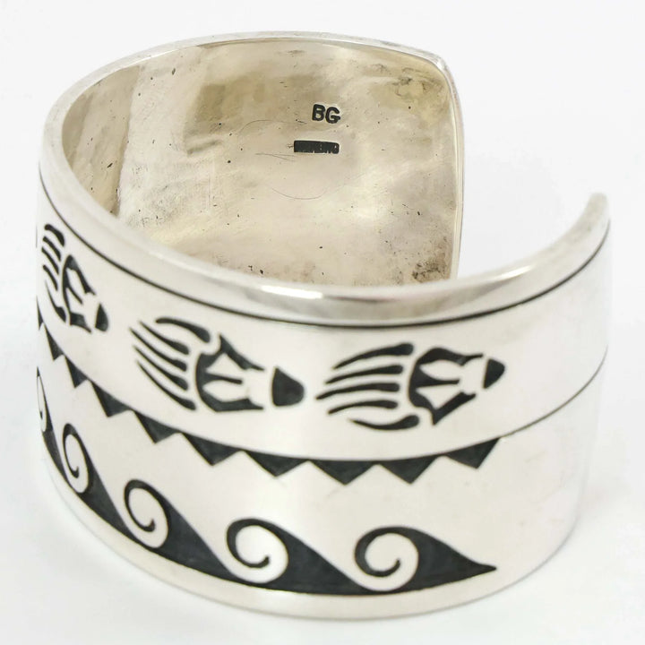 Hopy Overlay Cuff