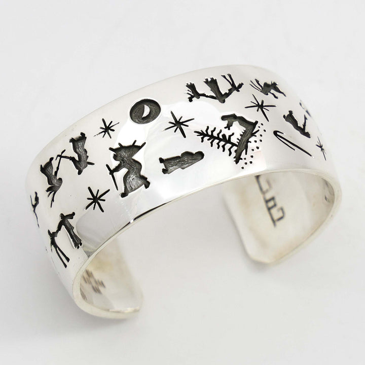 Women’s Traditions Cuff