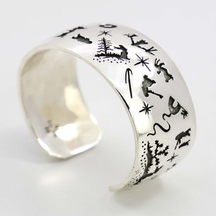 Women’s Traditions Cuff