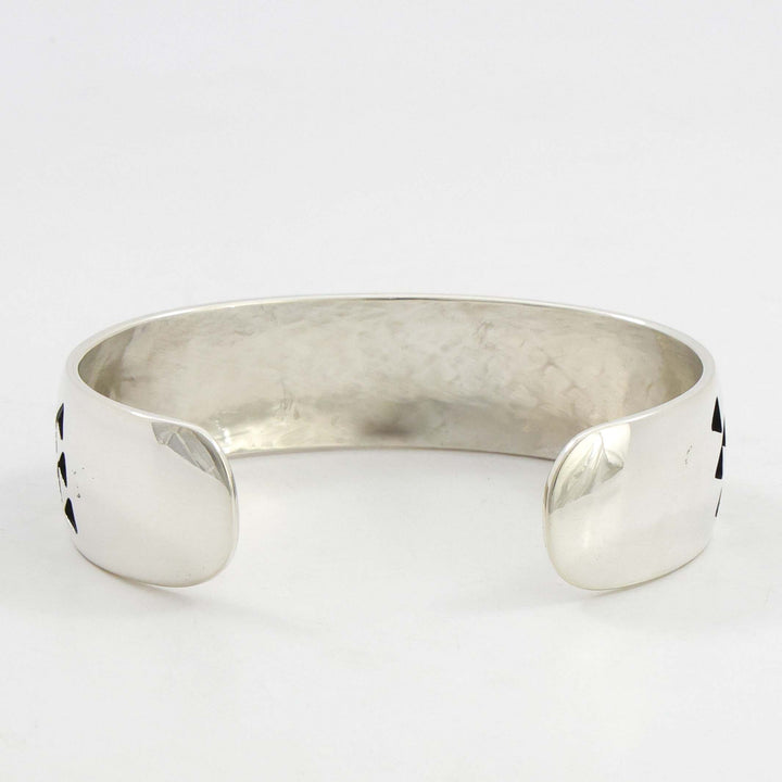 Trickling Water Cuff