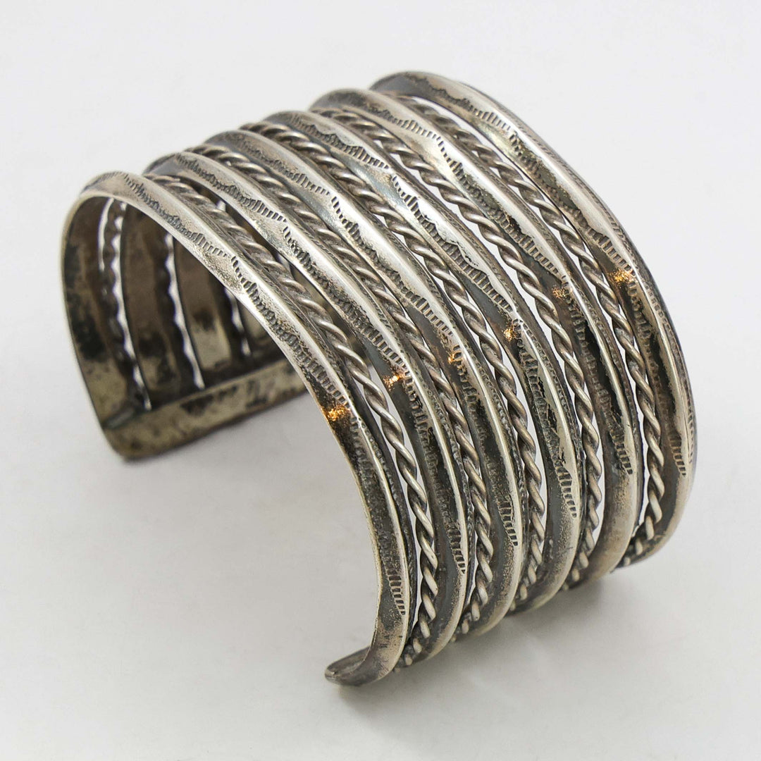 1970s Twisted Wire Cuff