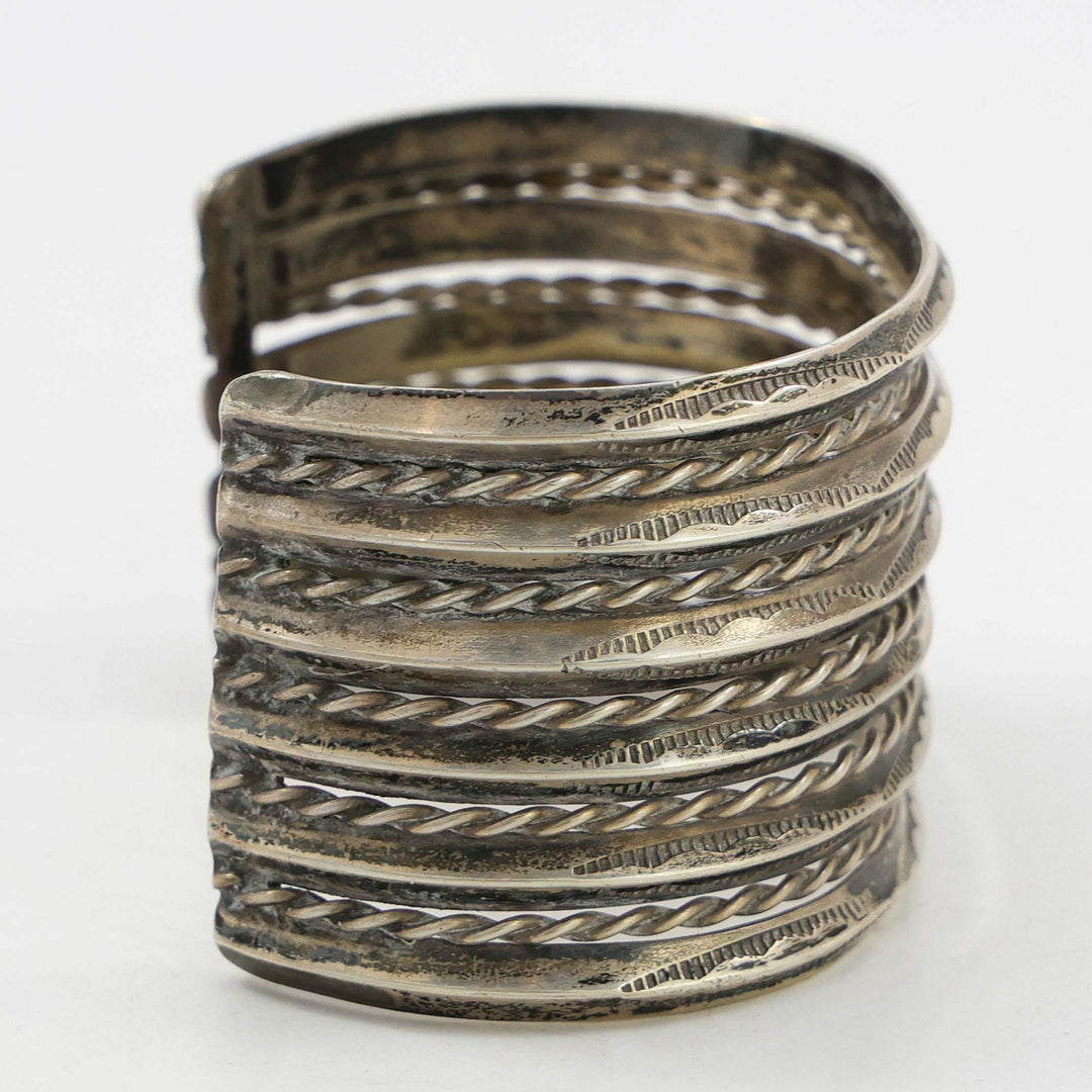1970s Twisted Wire Cuff