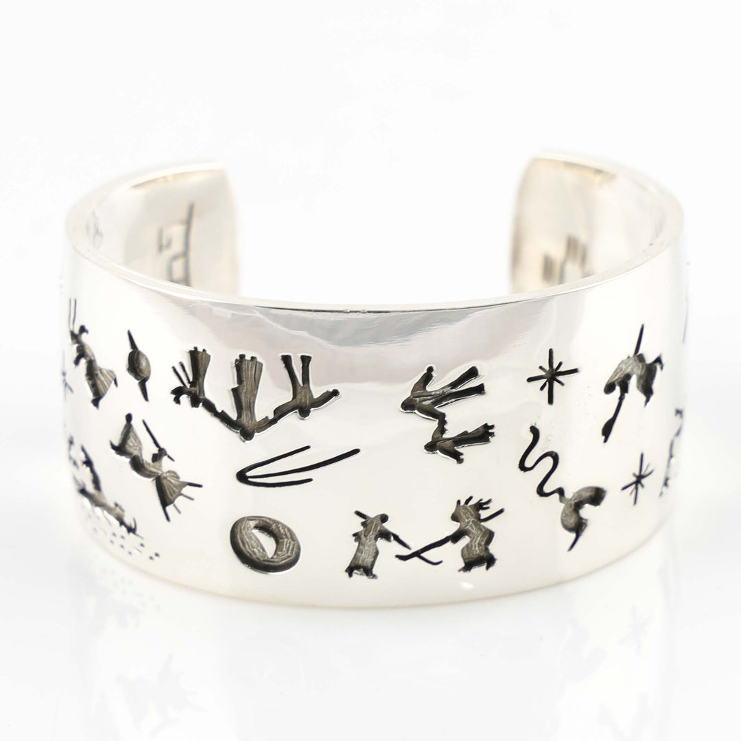 Women Traditions Cuff