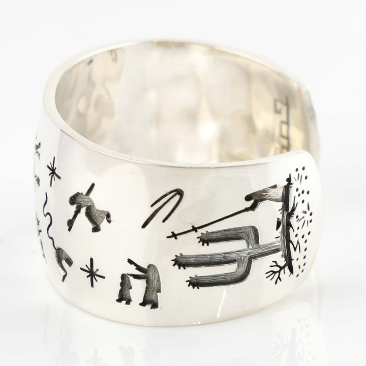 Women Traditions Cuff