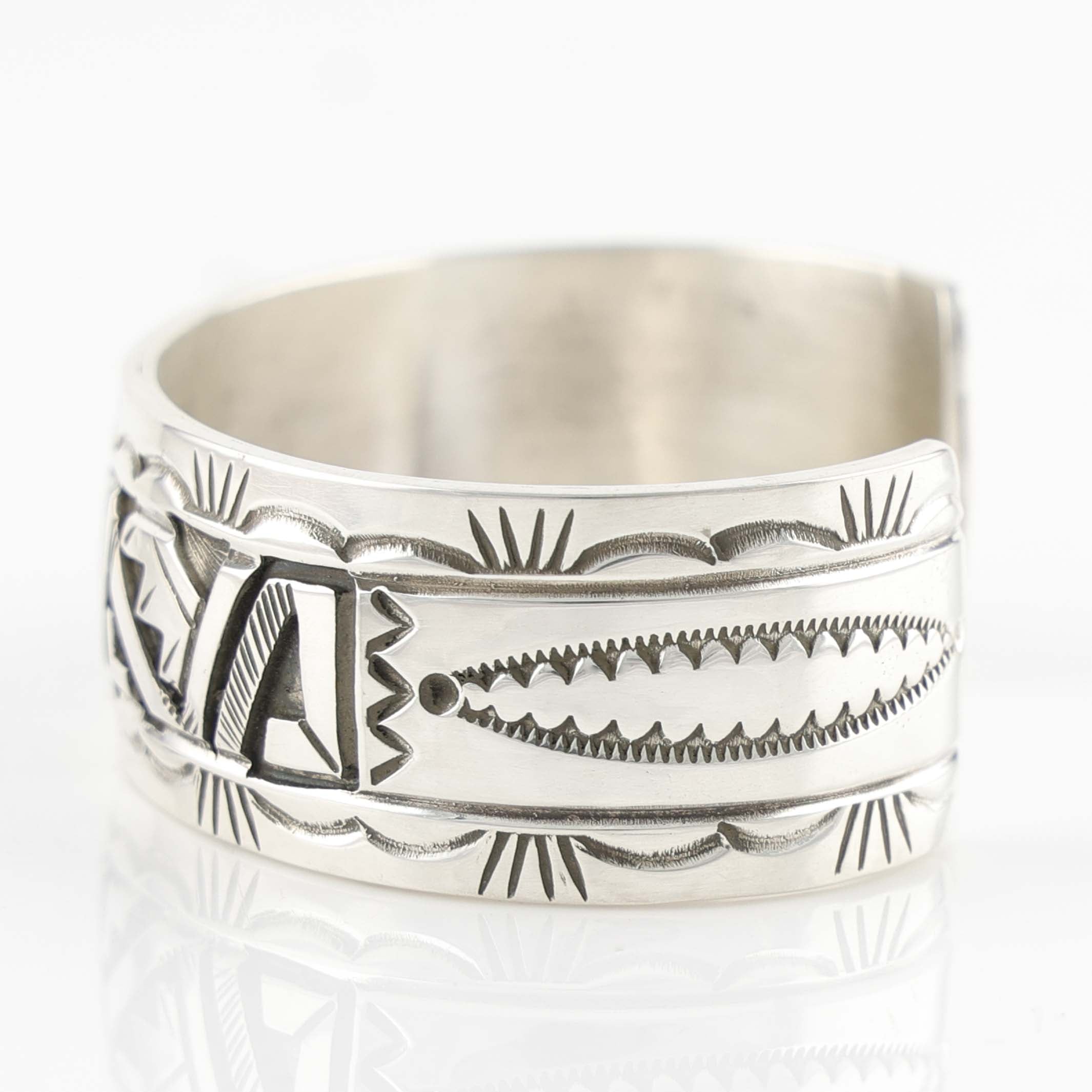 Overlay Cuff – Garland's