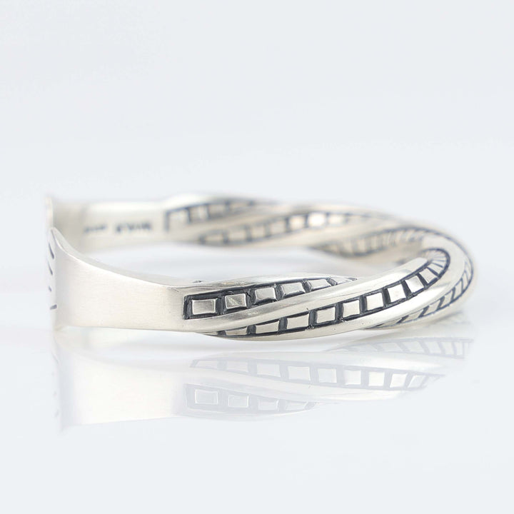 Helix Twist Cuff