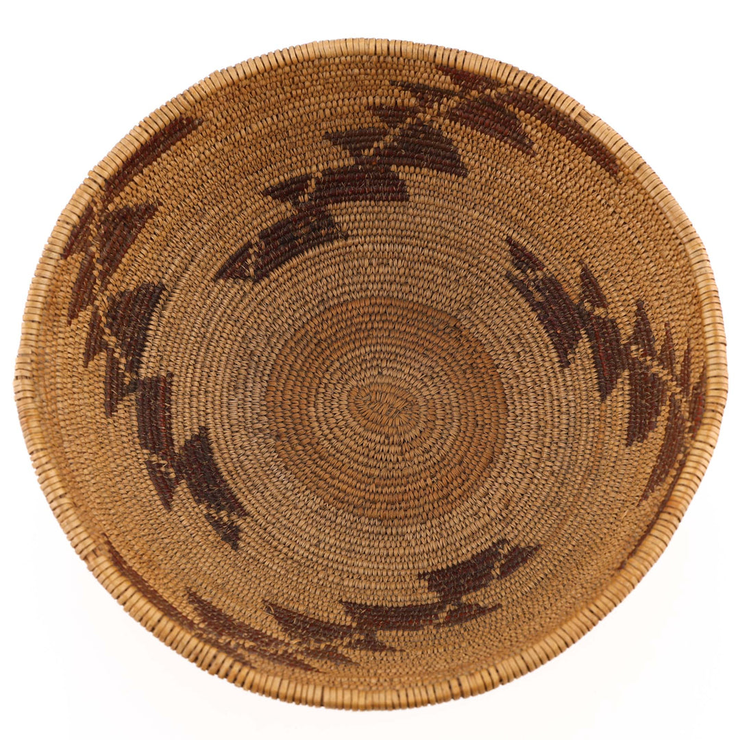 1910 Maidu Basket