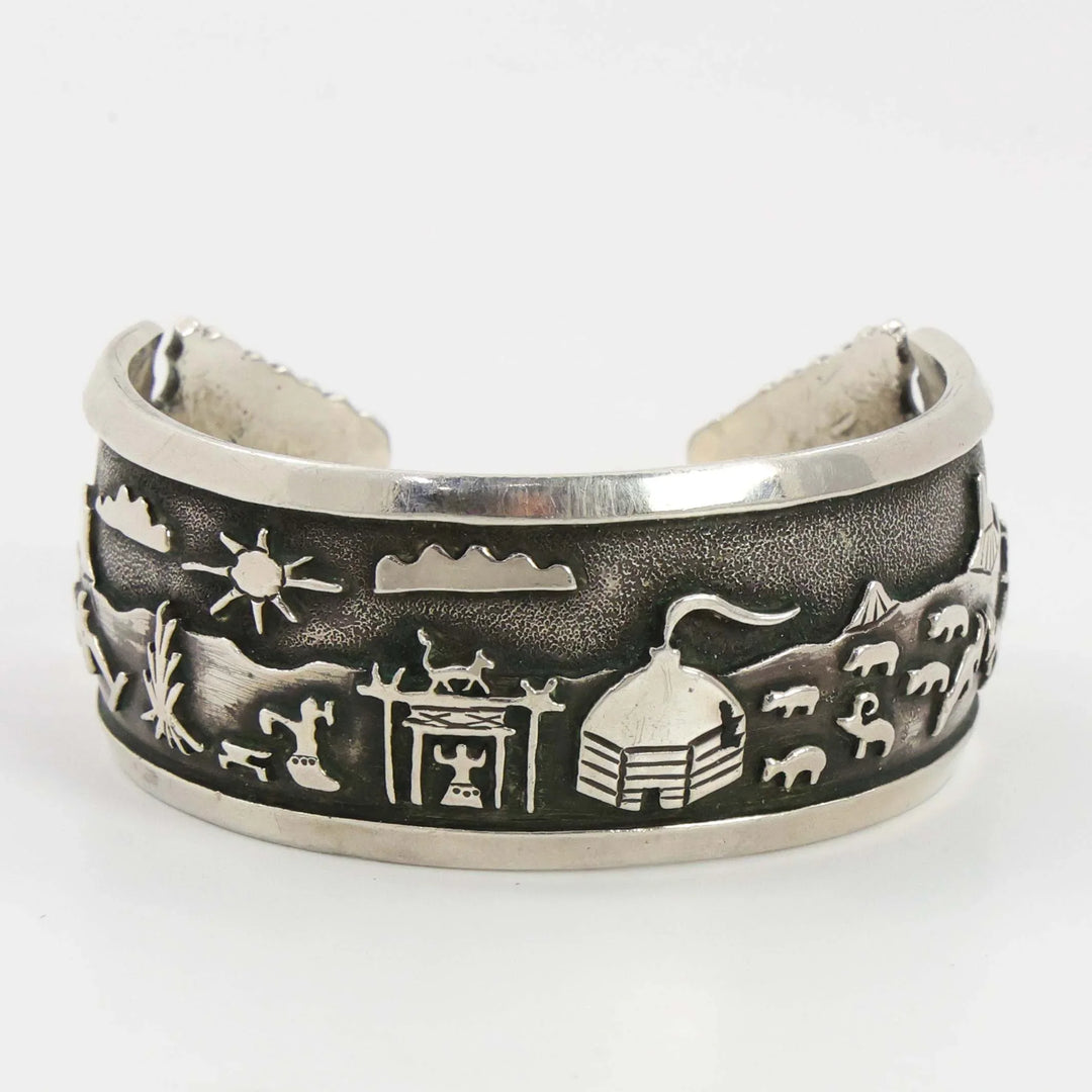 1980s Navajo Storyteller Cuff