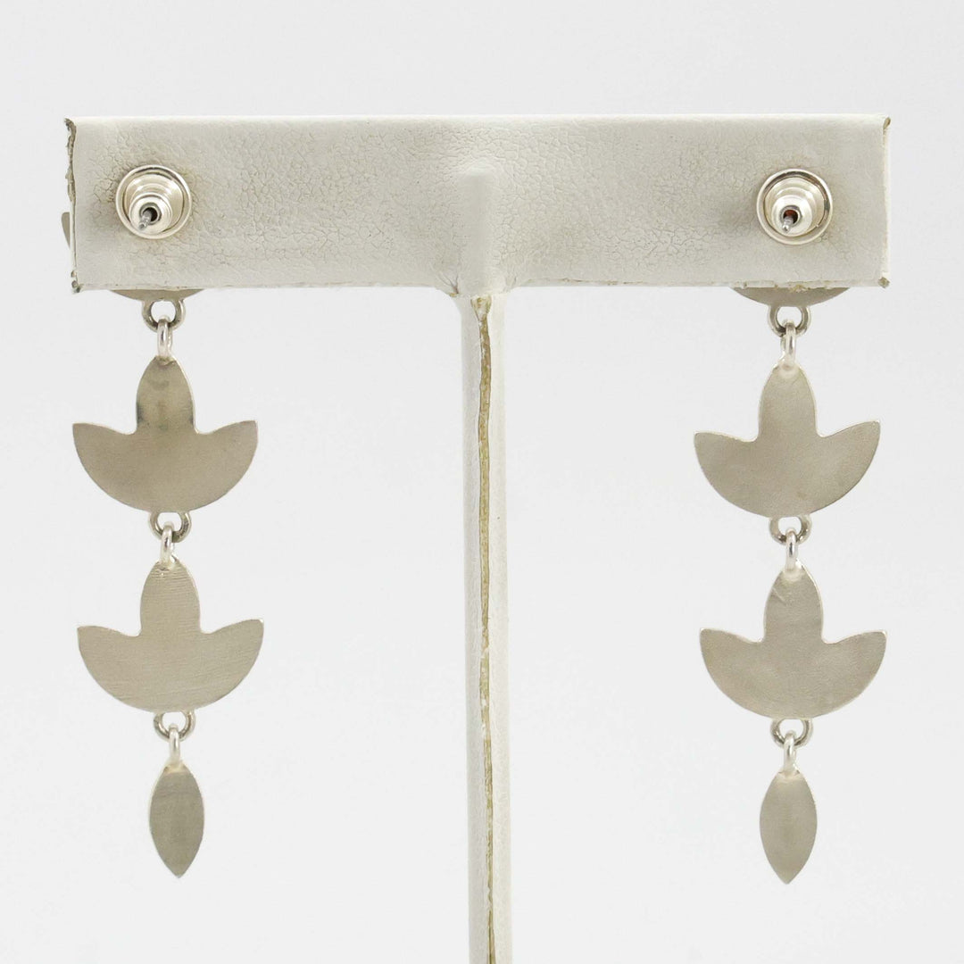 Sweet Pea Link Earrings