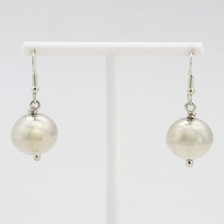 Navajo Pearl Earrings
