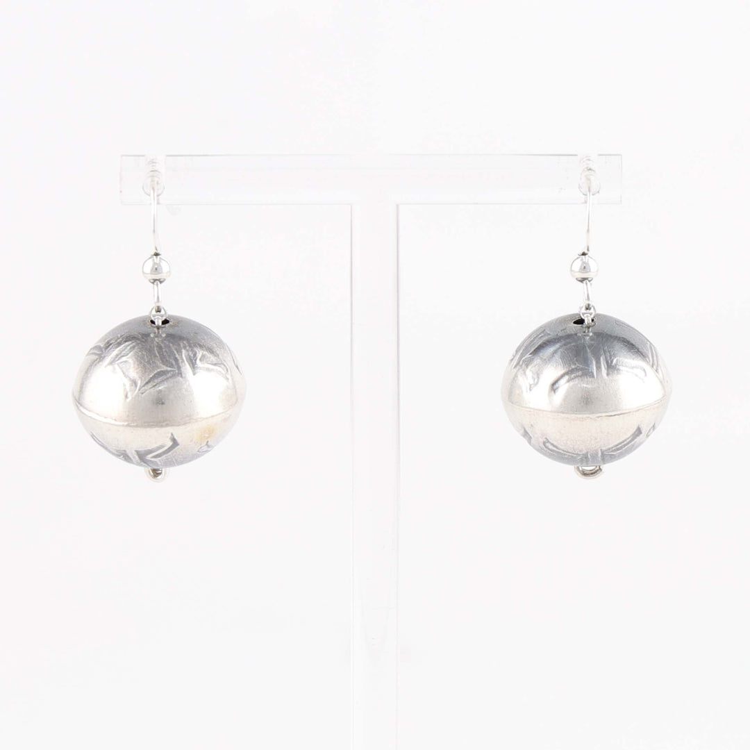 Navajo Pearl Earrings