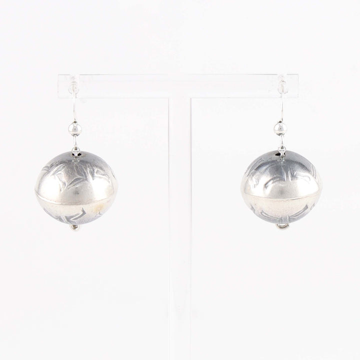 Navajo Pearl Earrings