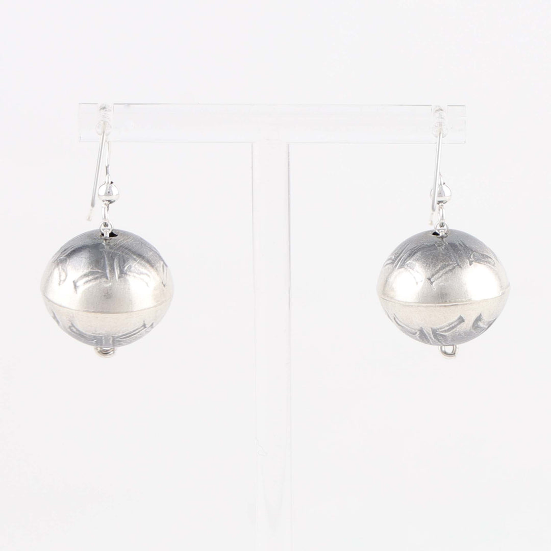 Navajo Pearl Earrings