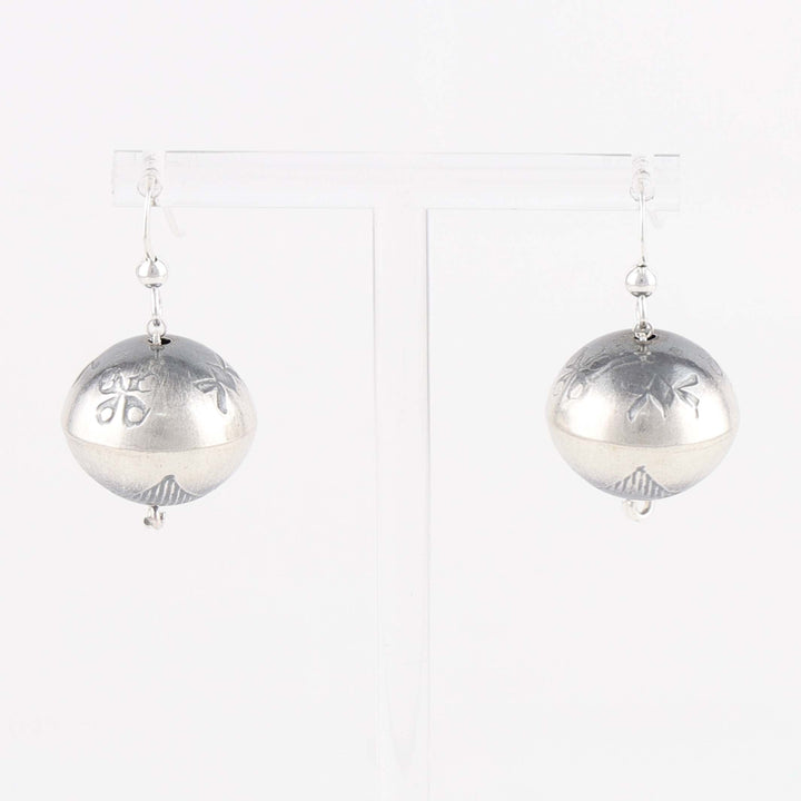 Navajo Pearl Earrings