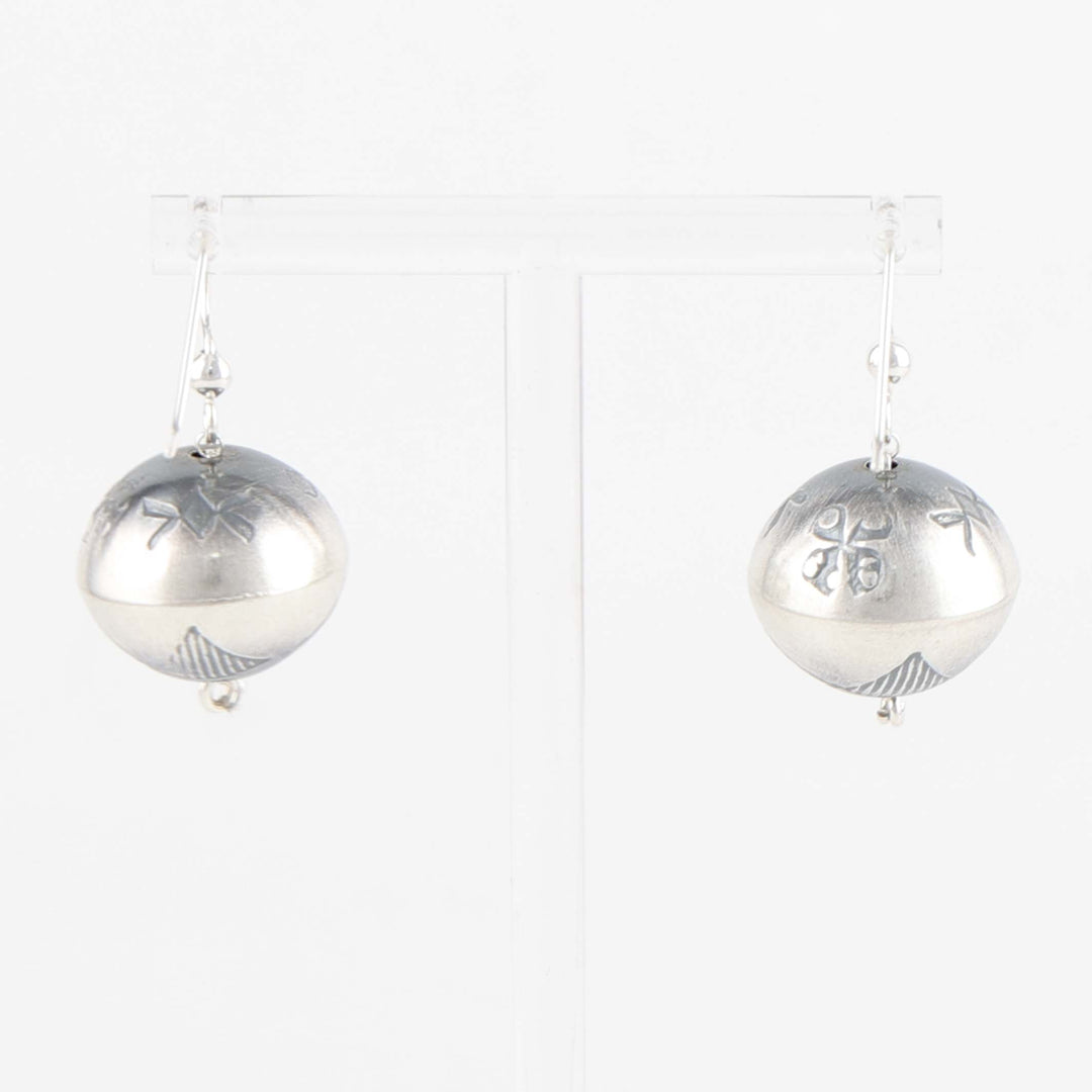 Navajo Pearl Earrings