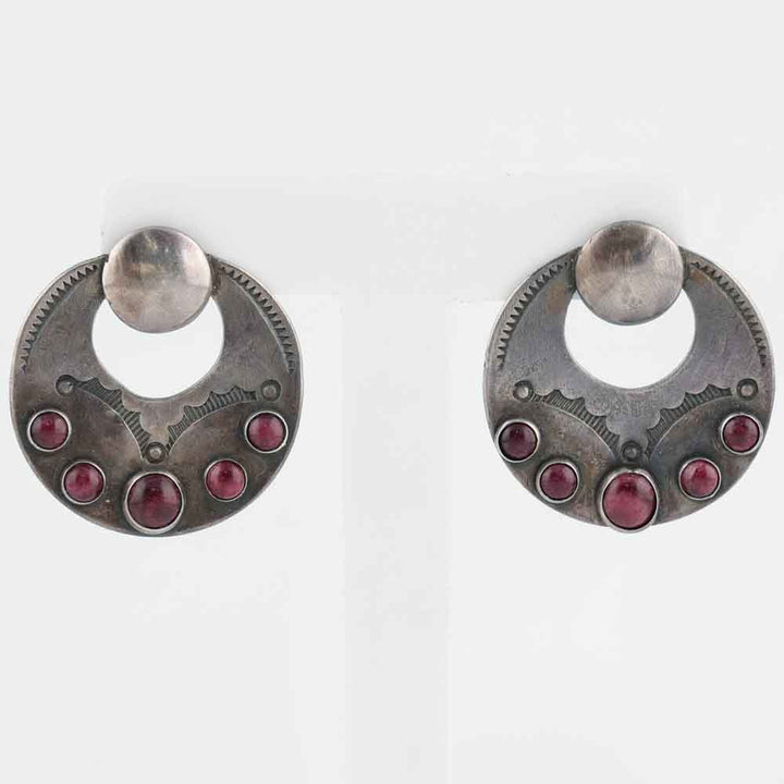 Spiny Oyster Earrings