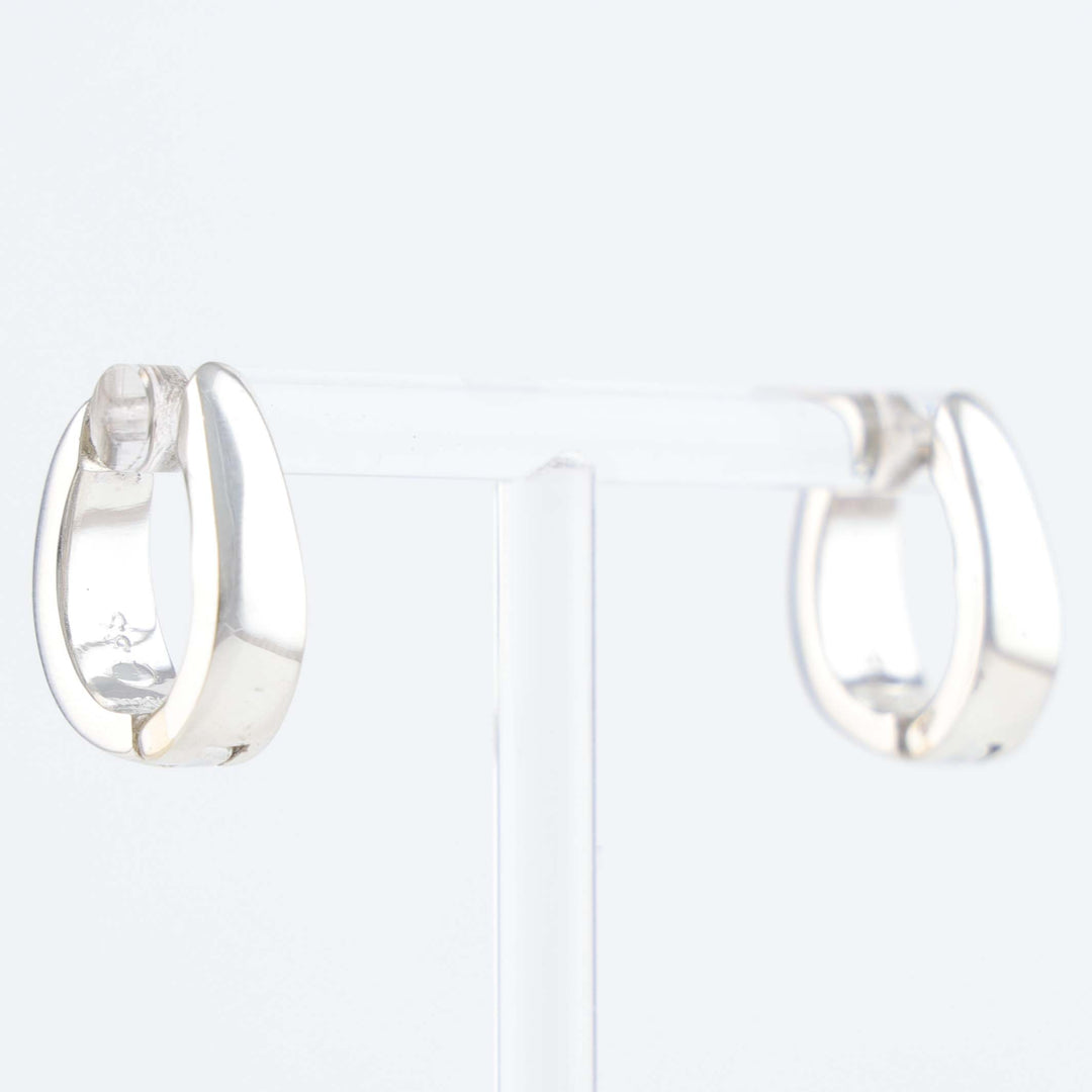 Spiny Oyster Huggie Earrings