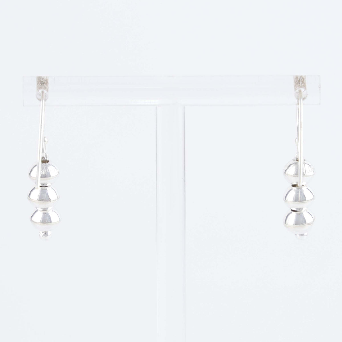 Navajo Pearl Earrings by Victoria Haley-Anderson