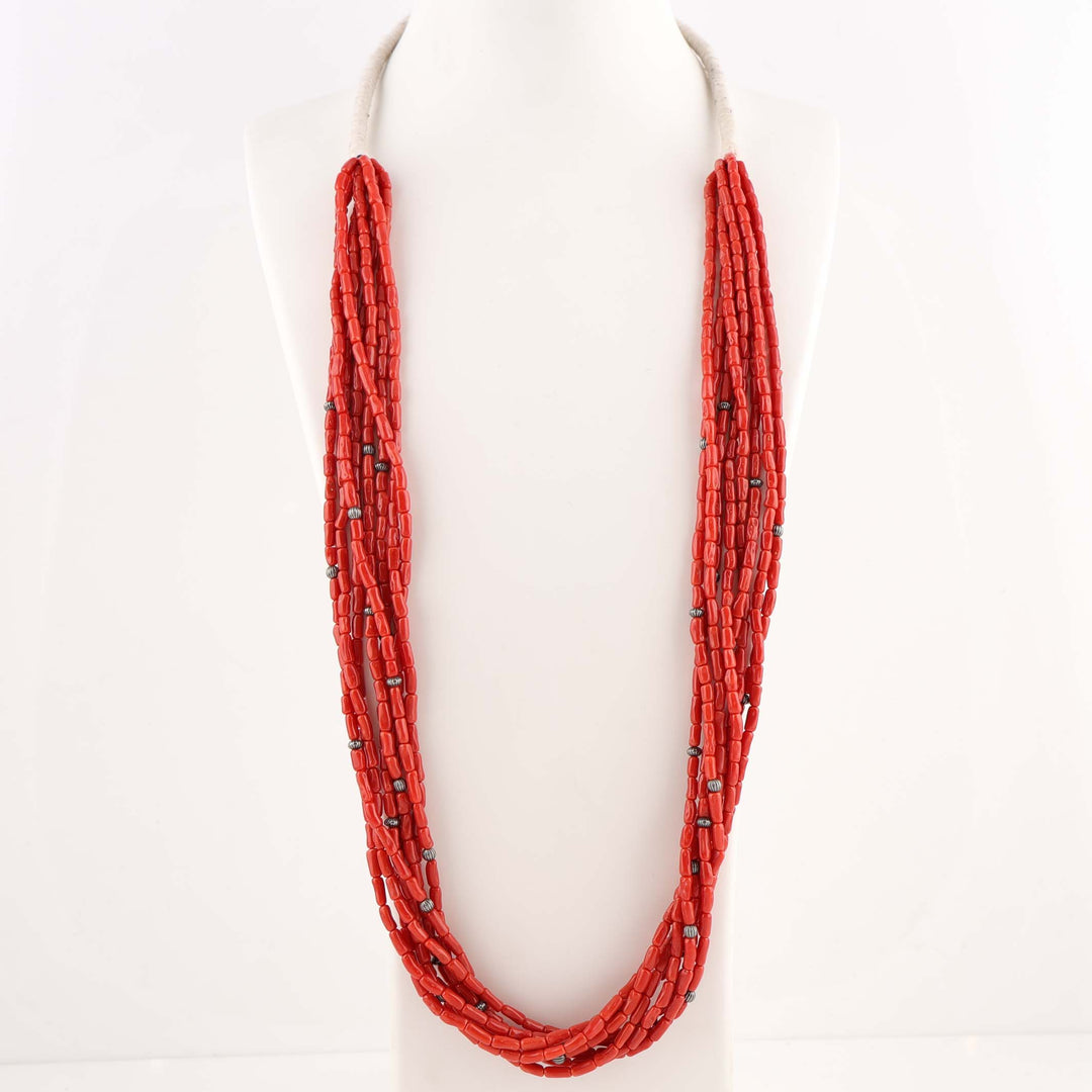 Collier de perles de corail