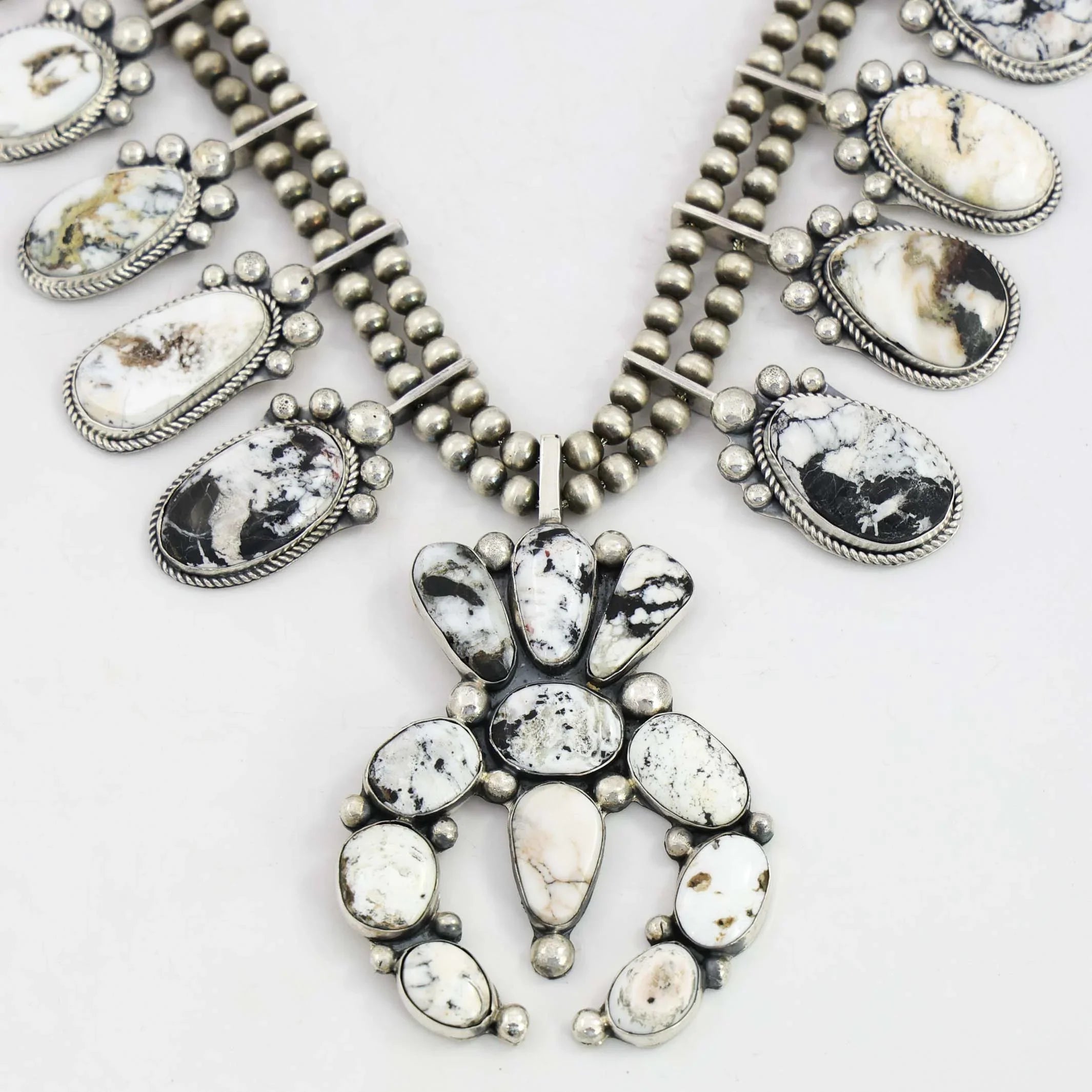 スカッシュ ブロッサム ネックレス – Garland's