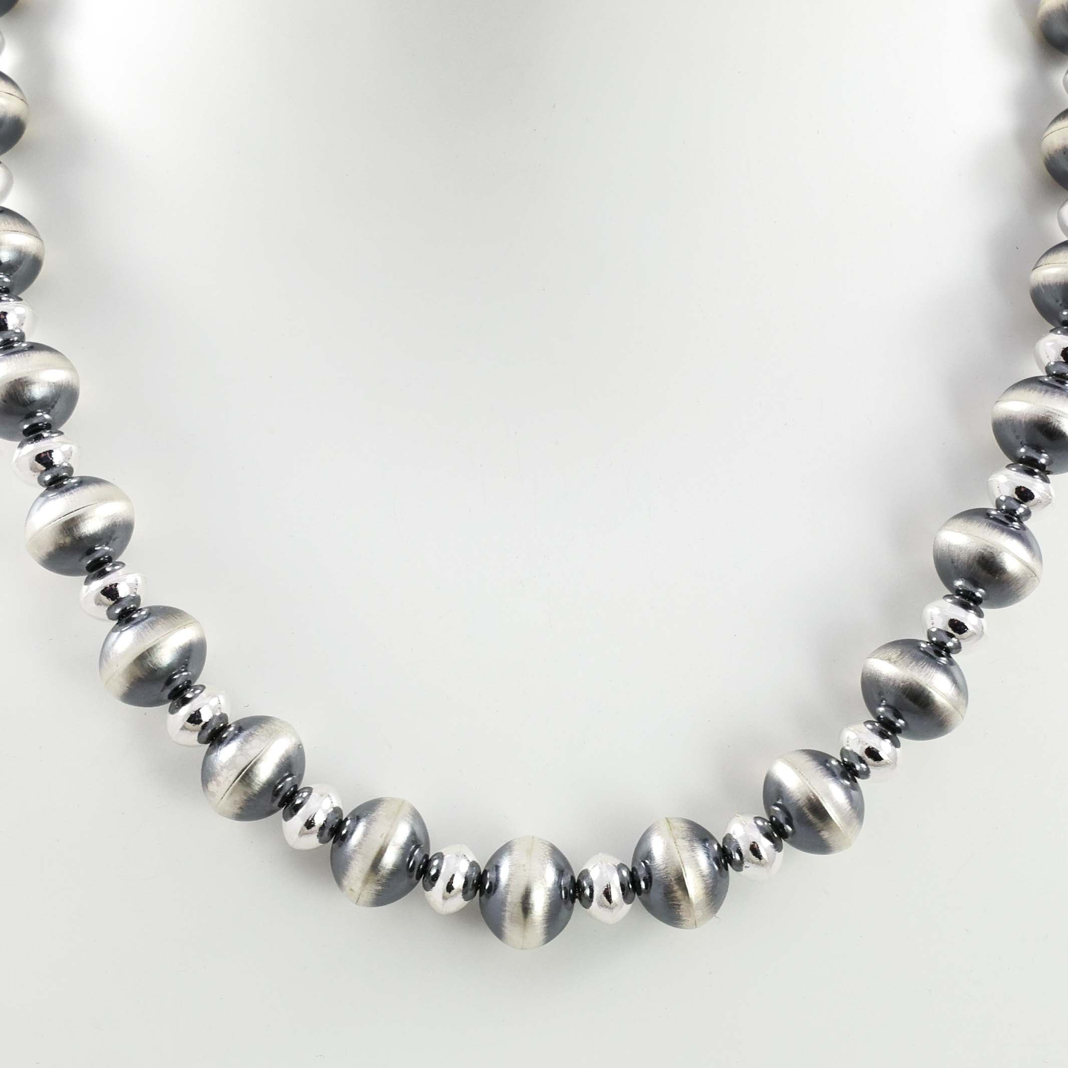 Navajo Pearl Necklace – Garland's