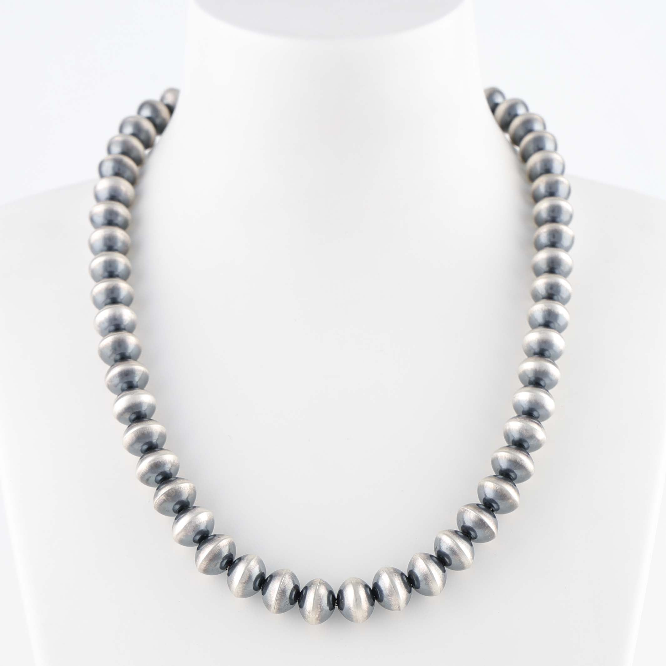 Navajo Pearl Necklace – Garland's