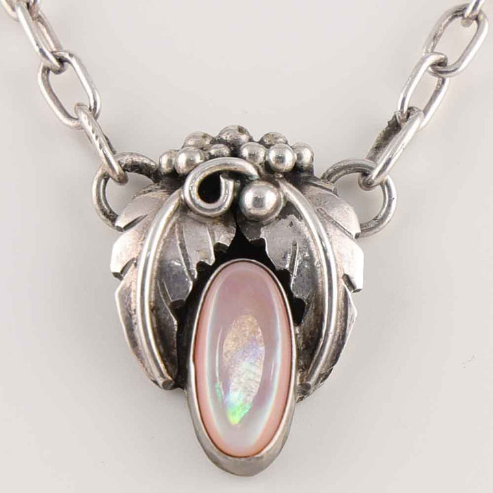 1970s Mother of Pearl Necklace