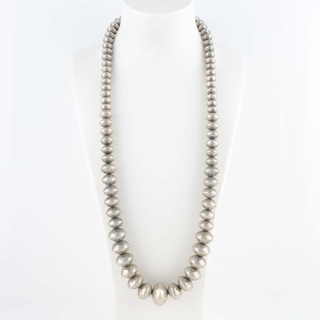 1980s Navajo Pearl Necklace