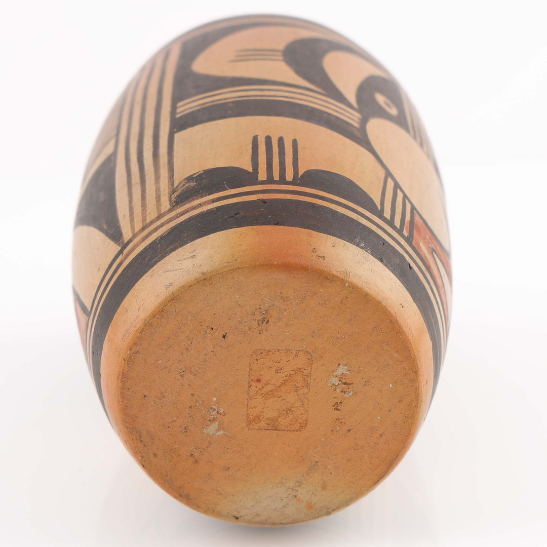 1940s Eagle Tail Pot