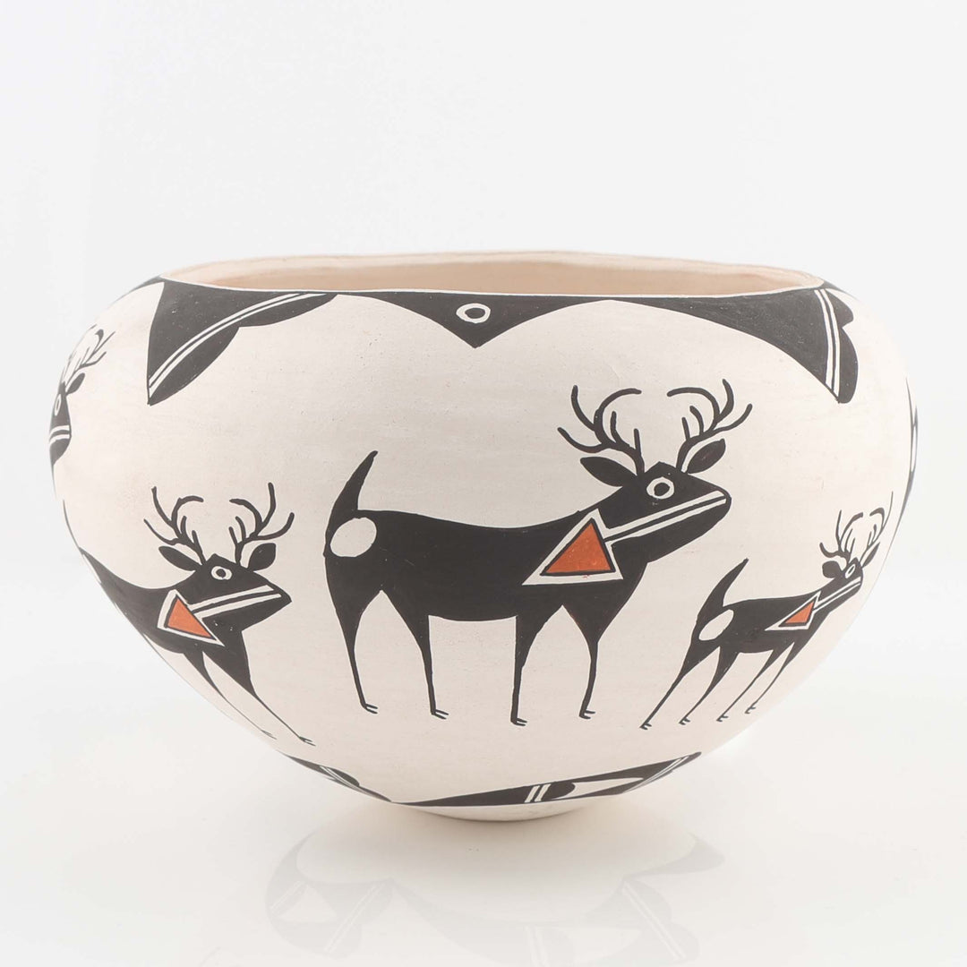 1970s Acoma Deer Pot