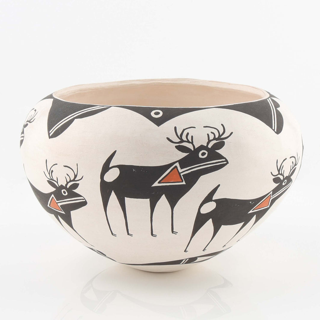 1970s Acoma Deer Pot
