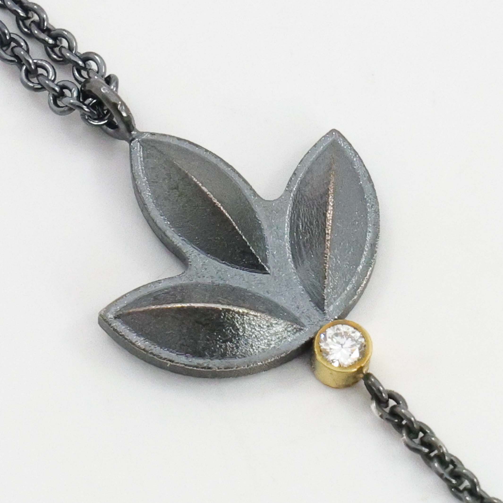 Sweet Pea Blossom Necklace – Garland's