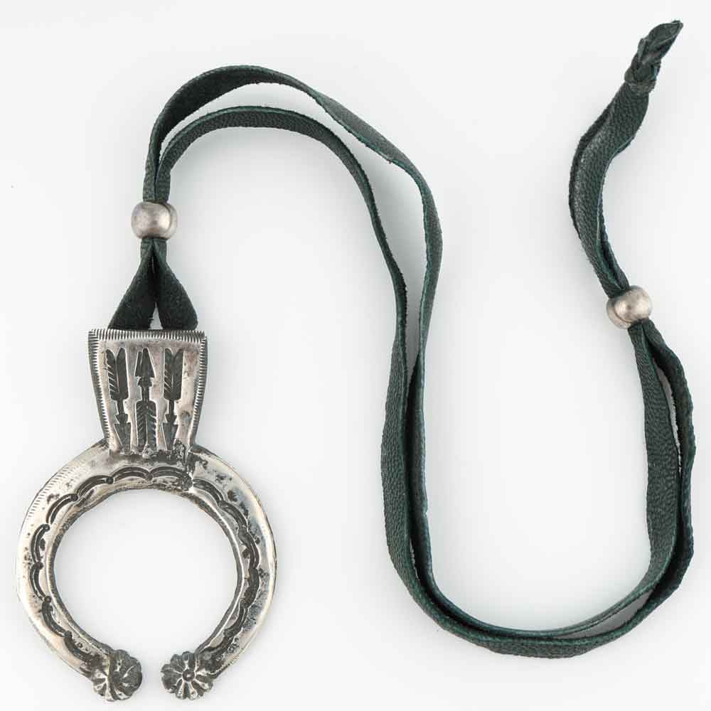Naja Pendant