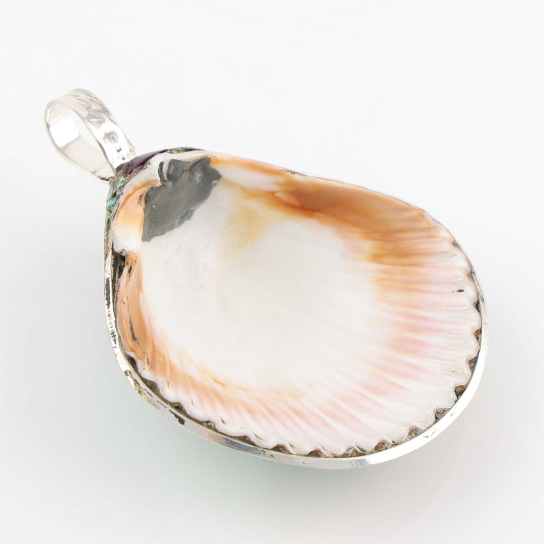 Flower Shell Pendant