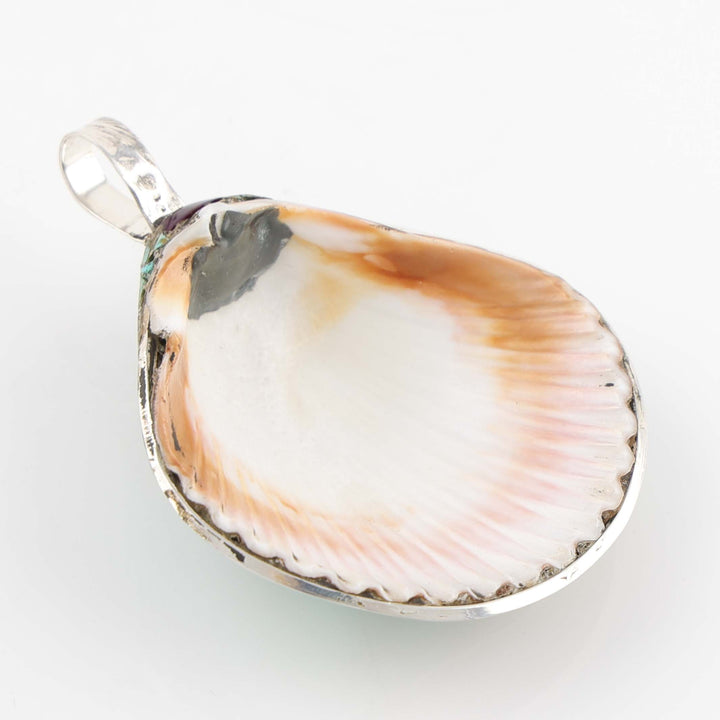 Flower Shell Pendant
