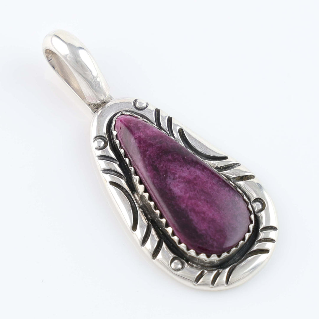 Navajo Spiny Oyster Pendant