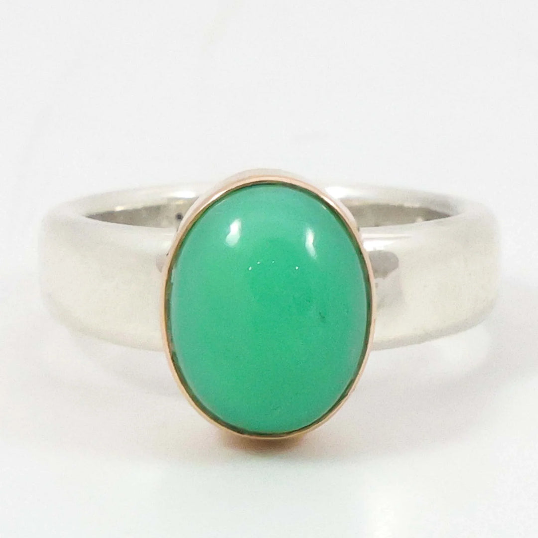 Chrysoprase and Gold Ring