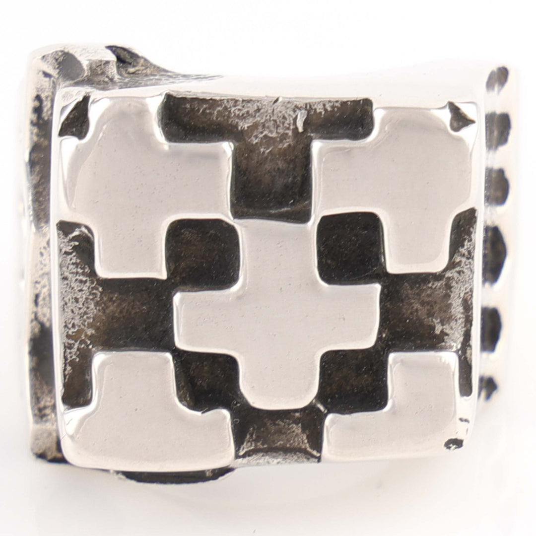 Four Direction Ring