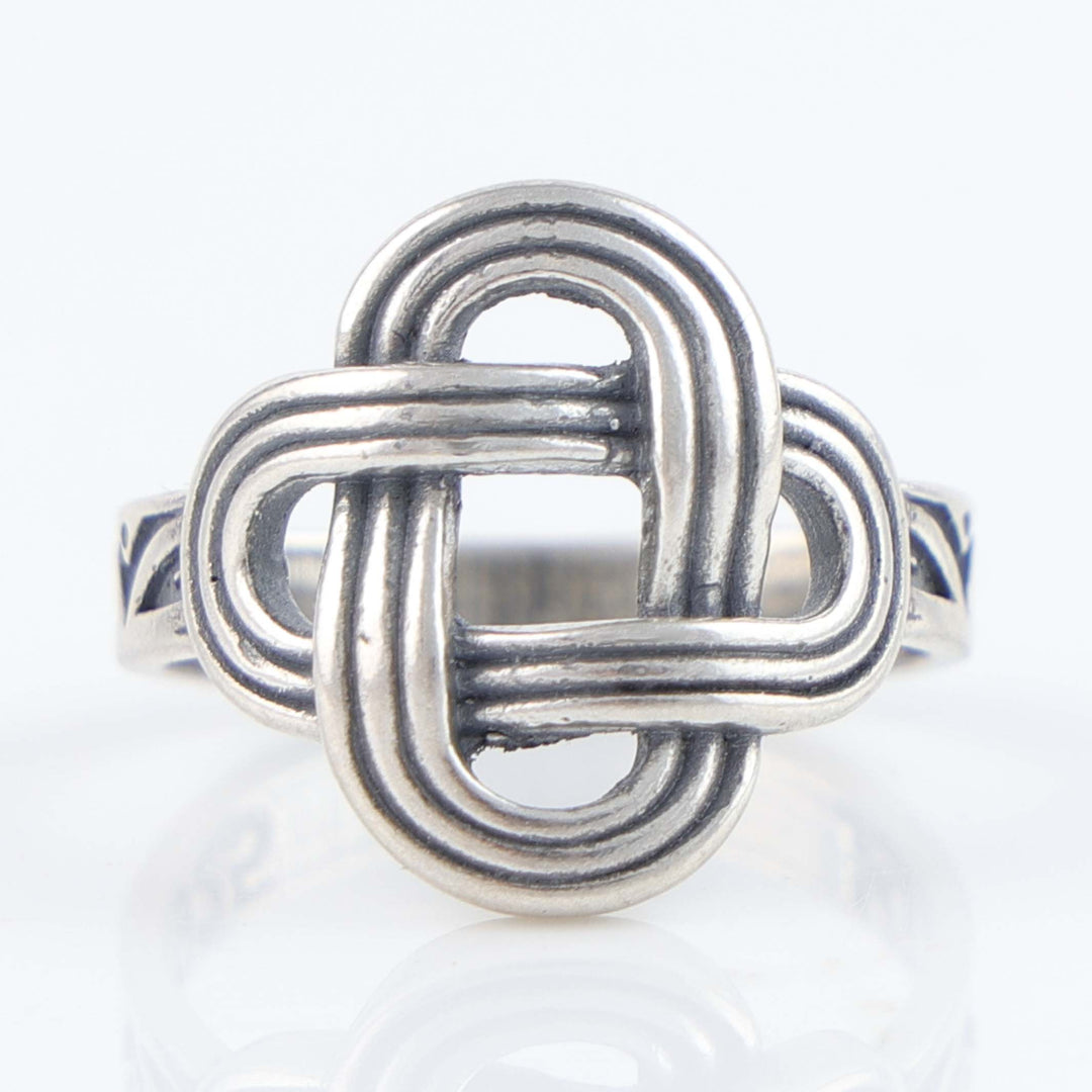 Life Knot Ring