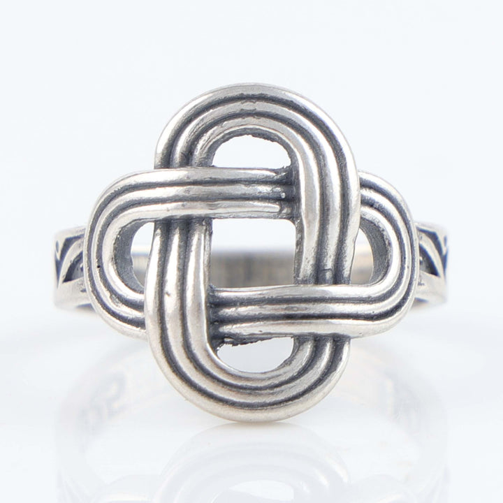 Life Knot Ring