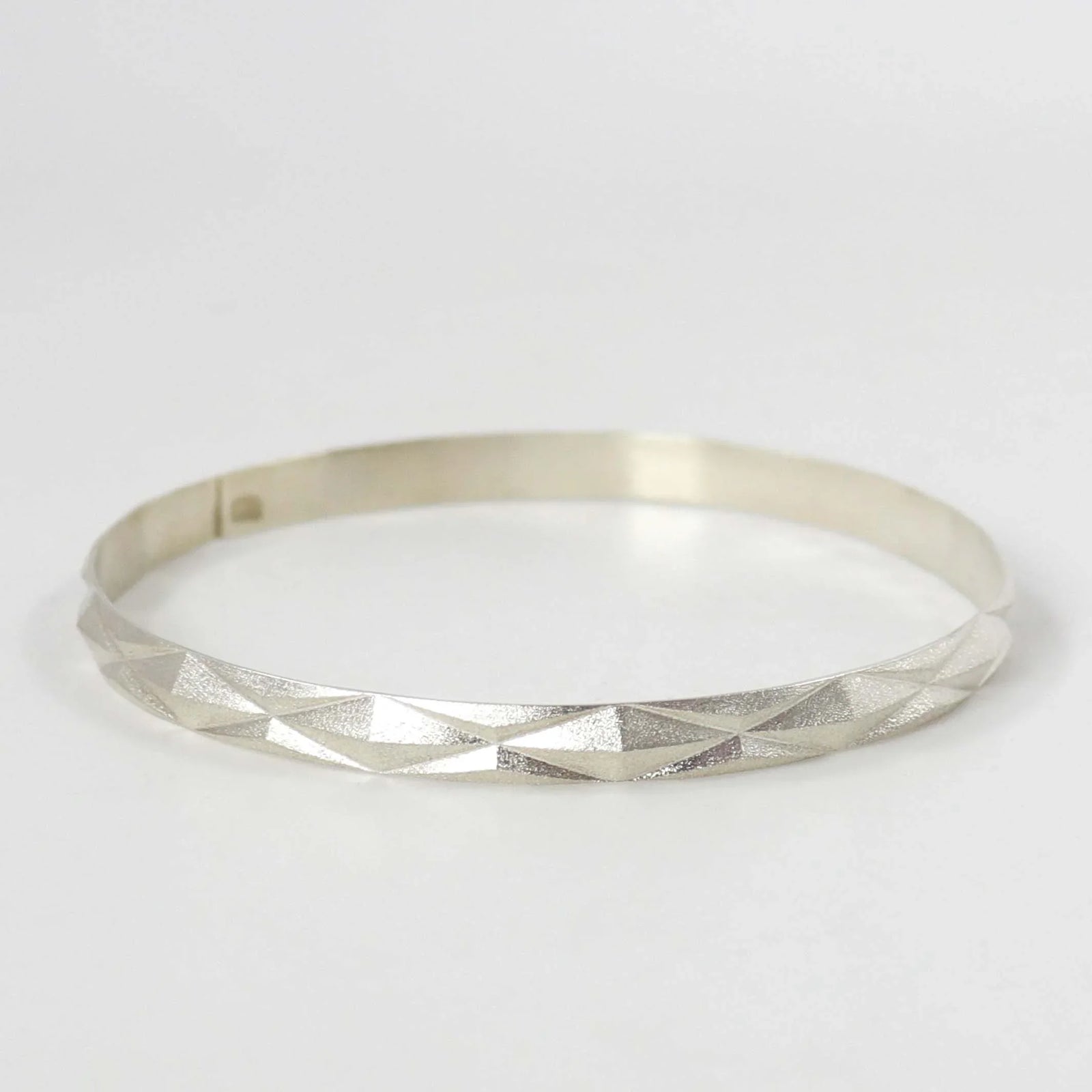 Diamond Peak Bangle by Maria Samora - Garland's