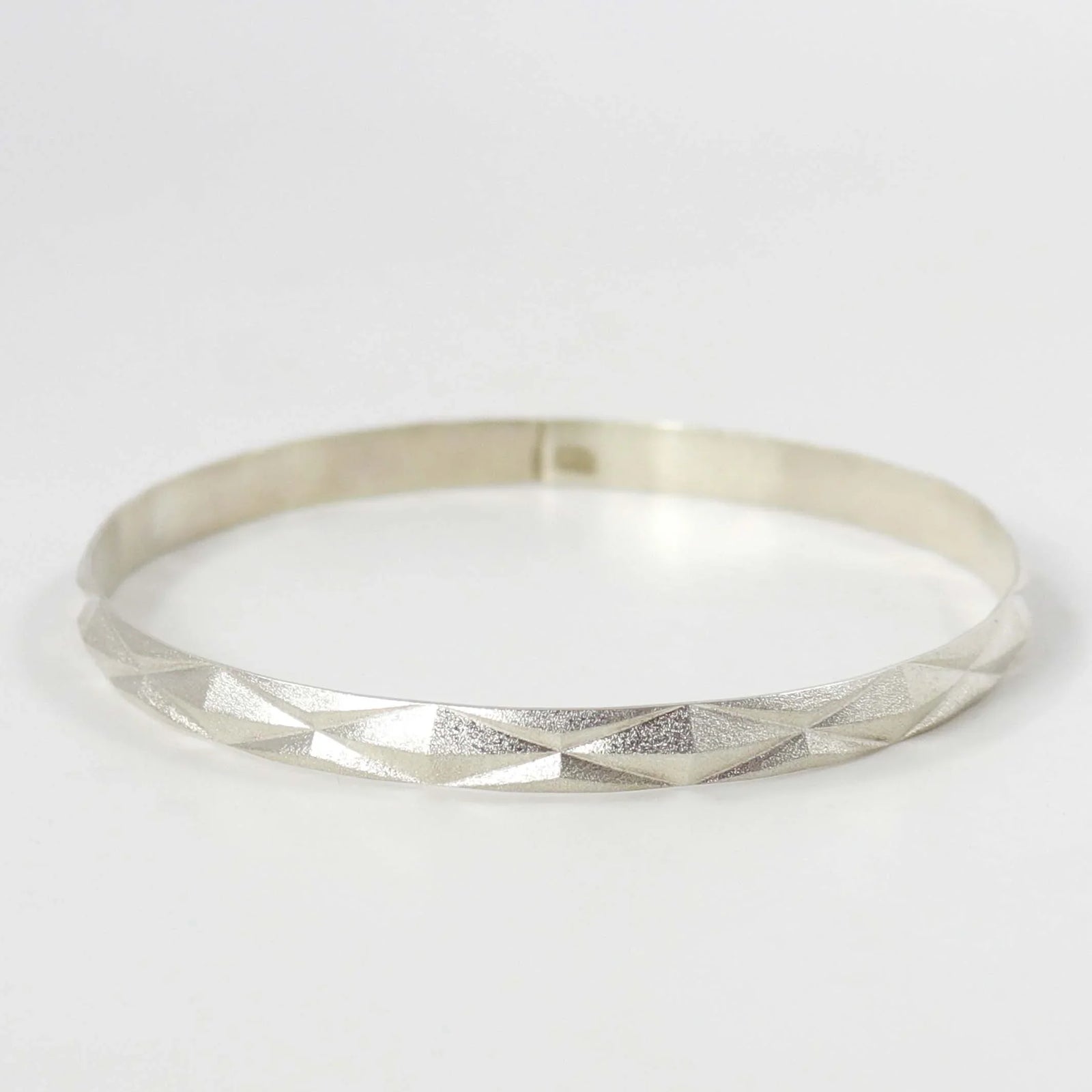 Diamond Peak Bangle by Maria Samora - Garland's