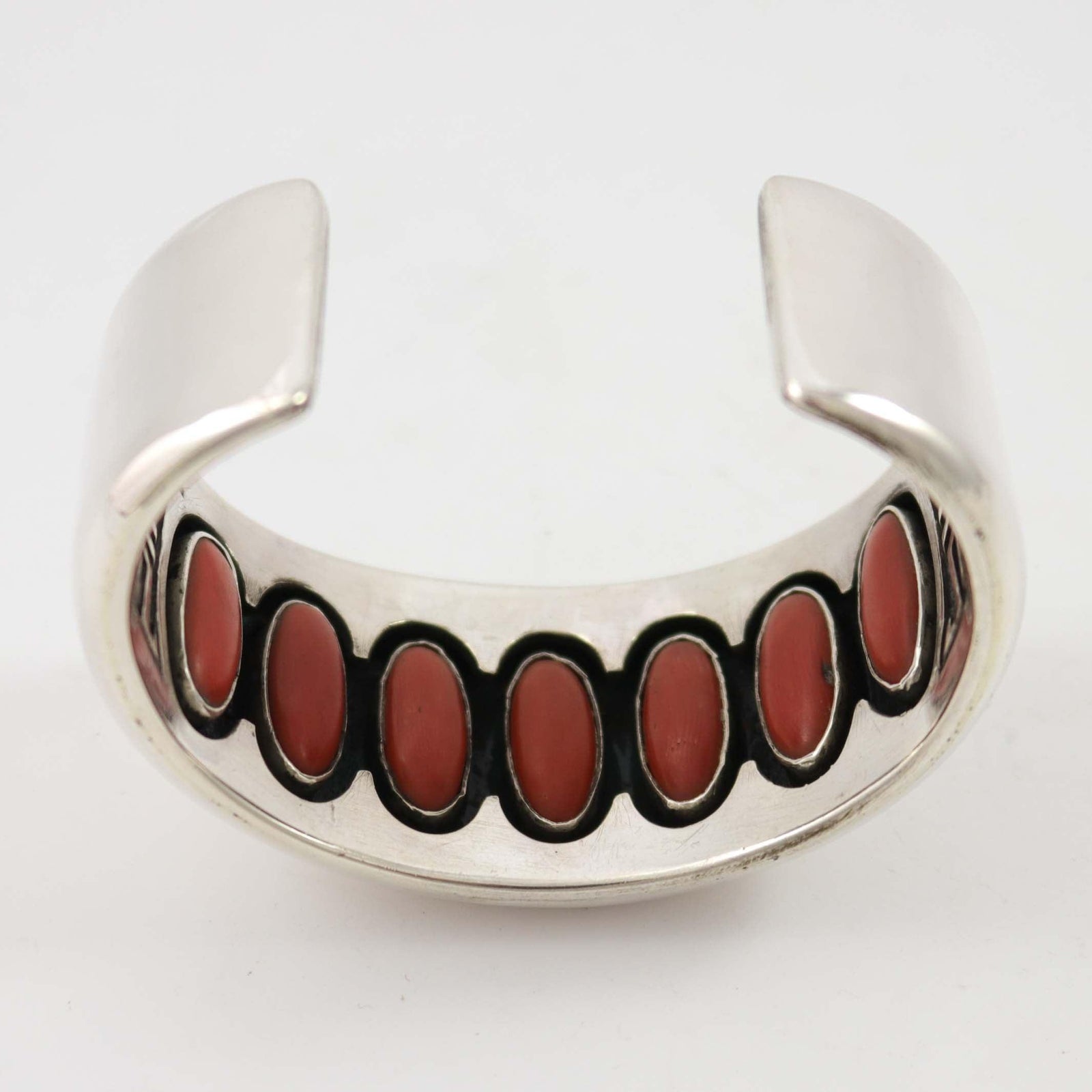 Hidden Coral Cuff by Dan Jackson - Garland's