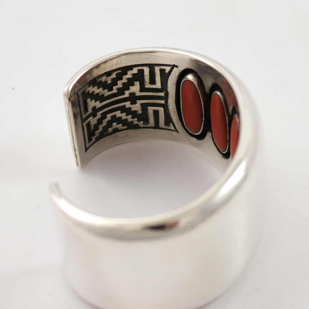 Hidden Coral Cuff by Dan Jackson - Garland's
