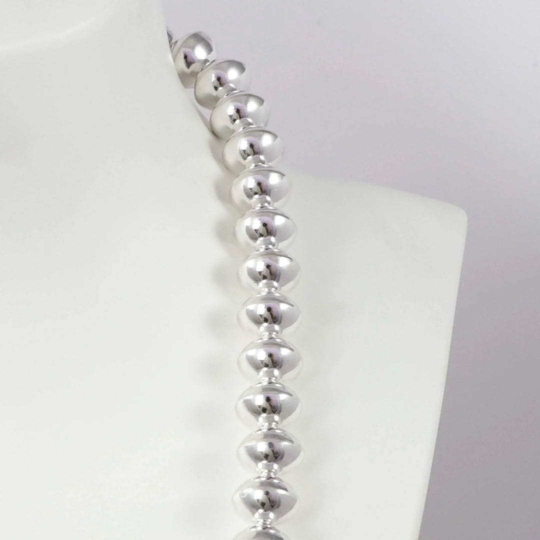 Navajo Pearl Necklace by Alliyah Yazzie - Garland's