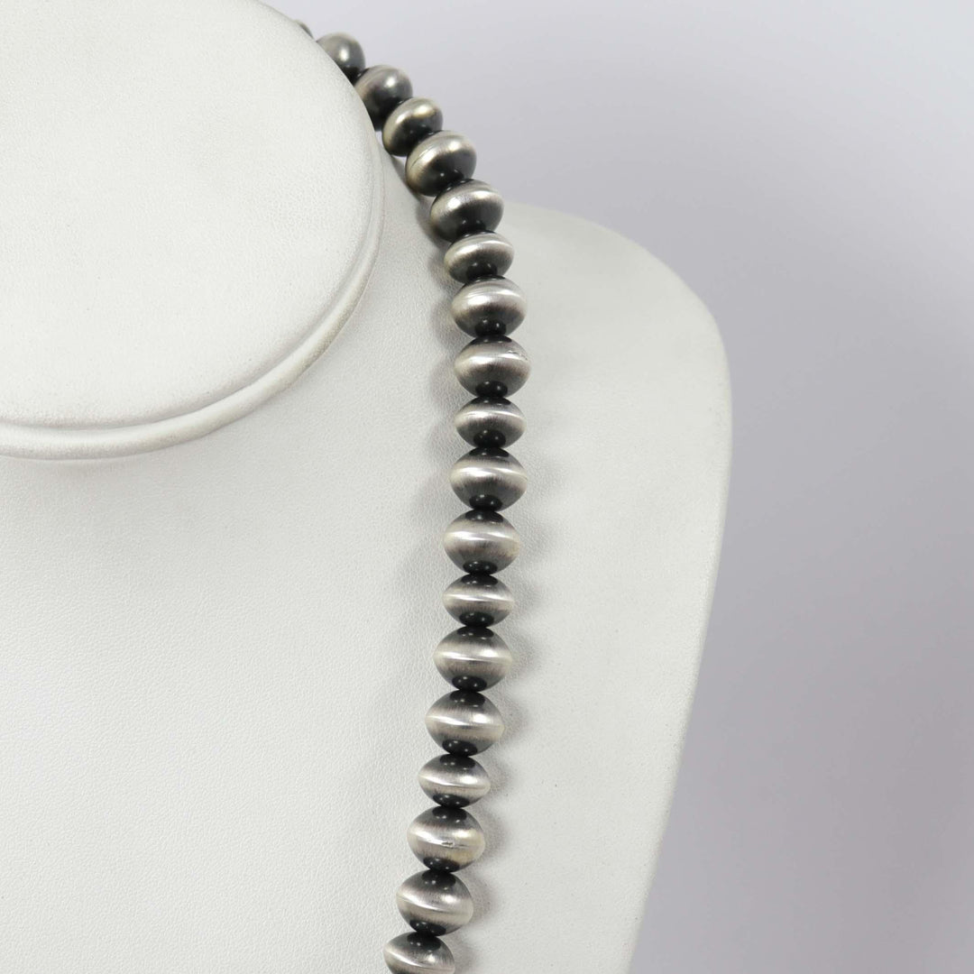 Navajo Pearl Necklace by Alliyah Yazzie - Garland's