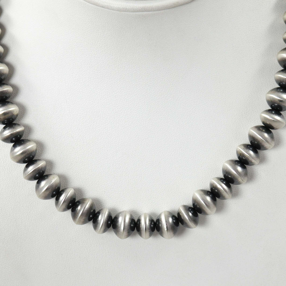 Navajo Pearl Necklace by Alliyah Yazzie - Garland's