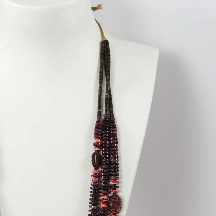 Spiny Oyster Necklace by Raymond Tenorio - Garland's