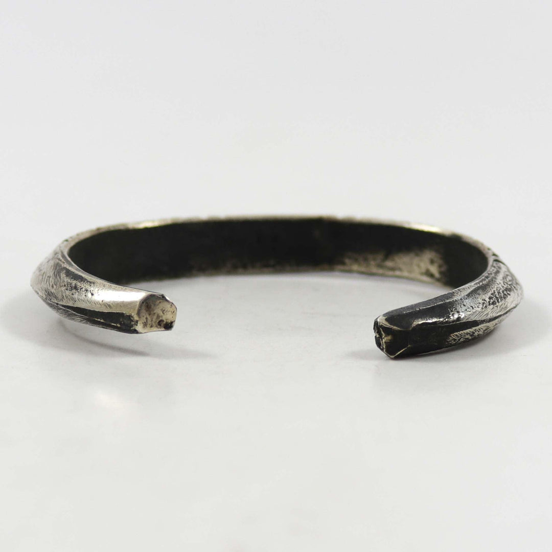 Spiny Oyster Shell Cuff by Jock Favour - Garland's